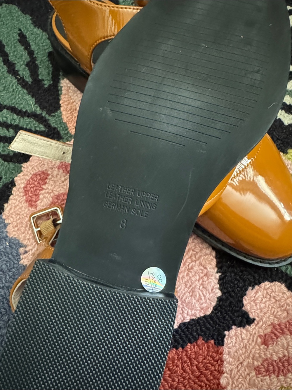 INTENTIONALLY BLANK “super” patent leather mary jane low heel in cider SIZE 8 - Picture 4 of 5